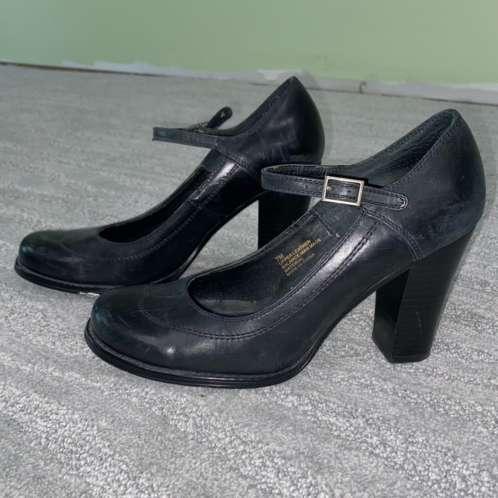Steve Madden Black Heels with Buckle size 7